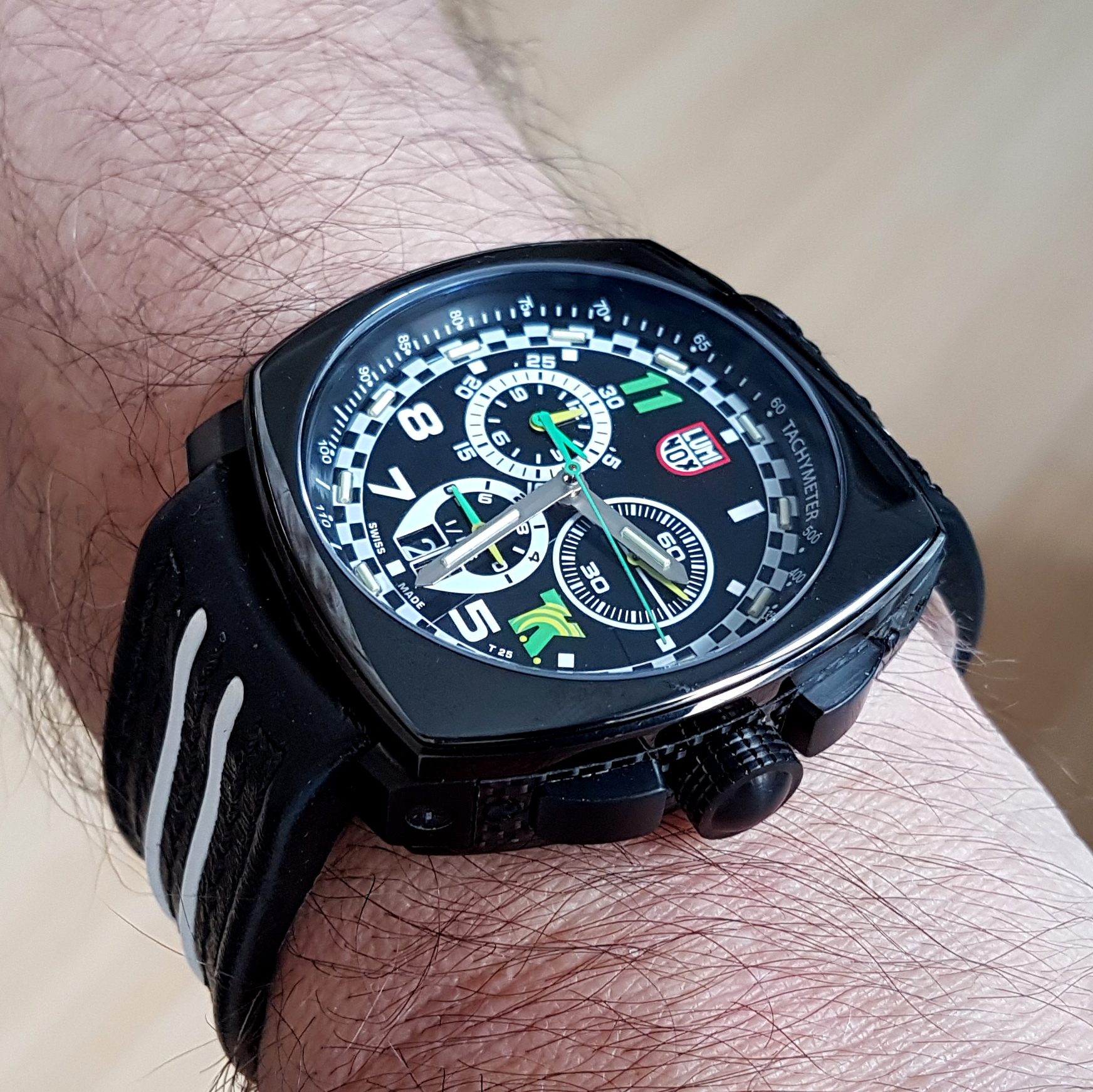 Luminox 1142 トニーカナーン CR クォーツ腕時計