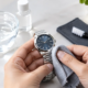 Cómo limpiar reloj de acero sin dañarlo